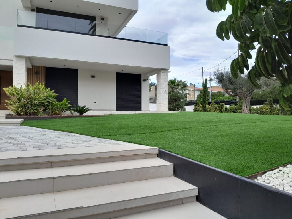 mantenimiento de jardín en Alicante